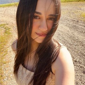 Meet your Posher, Dayanara